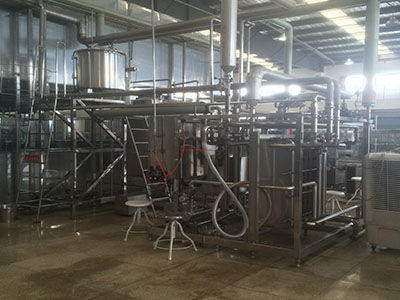 紹興女兒紅釀酒有限公司自動(dòng)板式滅菌機(jī)現(xiàn)場(chǎng)